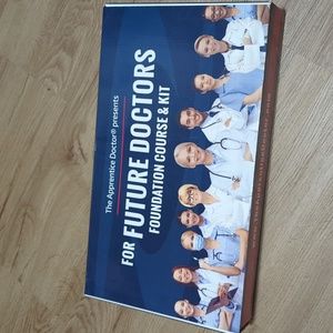 Future Doctors Foundation Course and Kit